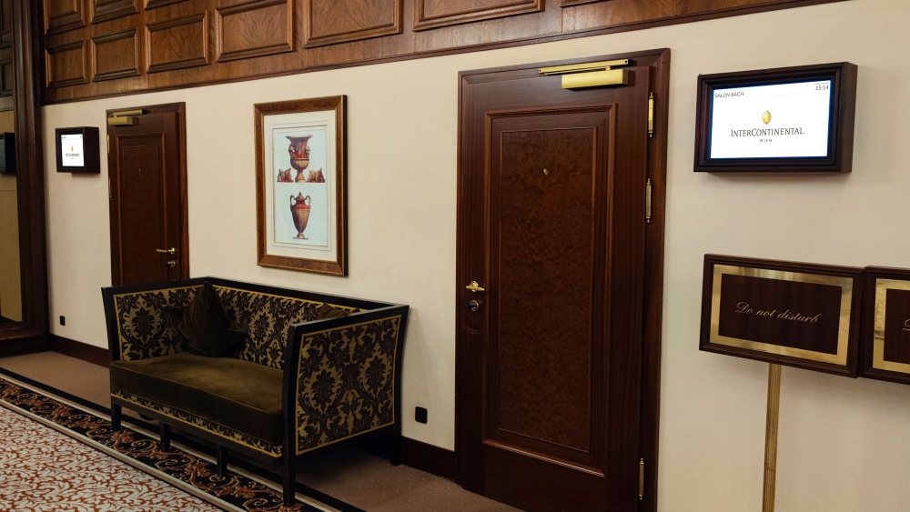 intercontinental_tuerschilder
